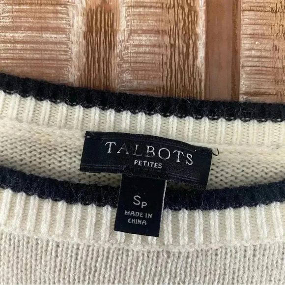 Talbots Black & White Patterned Petites Sweater Size Small - Picture 3 of 4